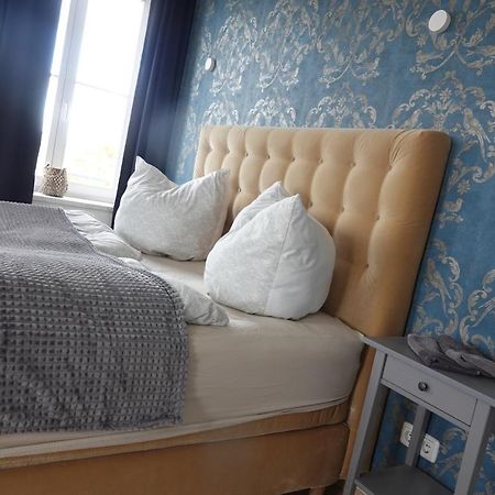Hotel Hafenstunde à Neubrandenbourg Extérieur photo